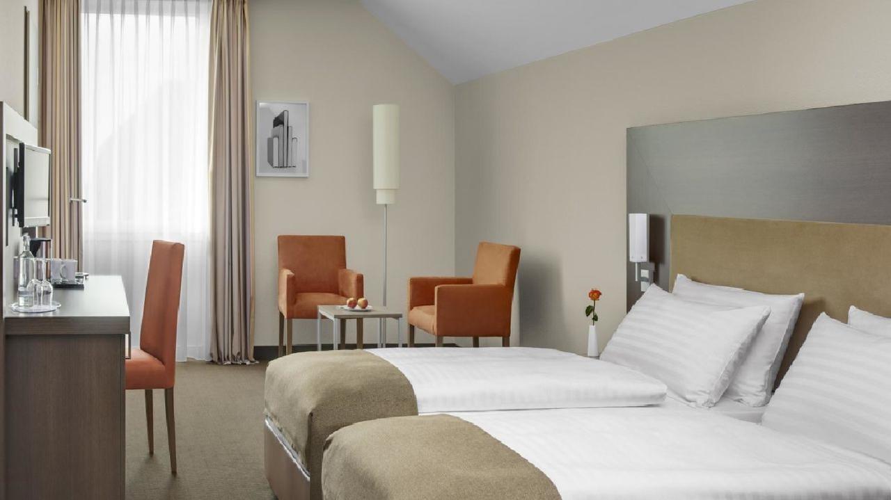 Intercityhotel Darmstadt Exterior foto